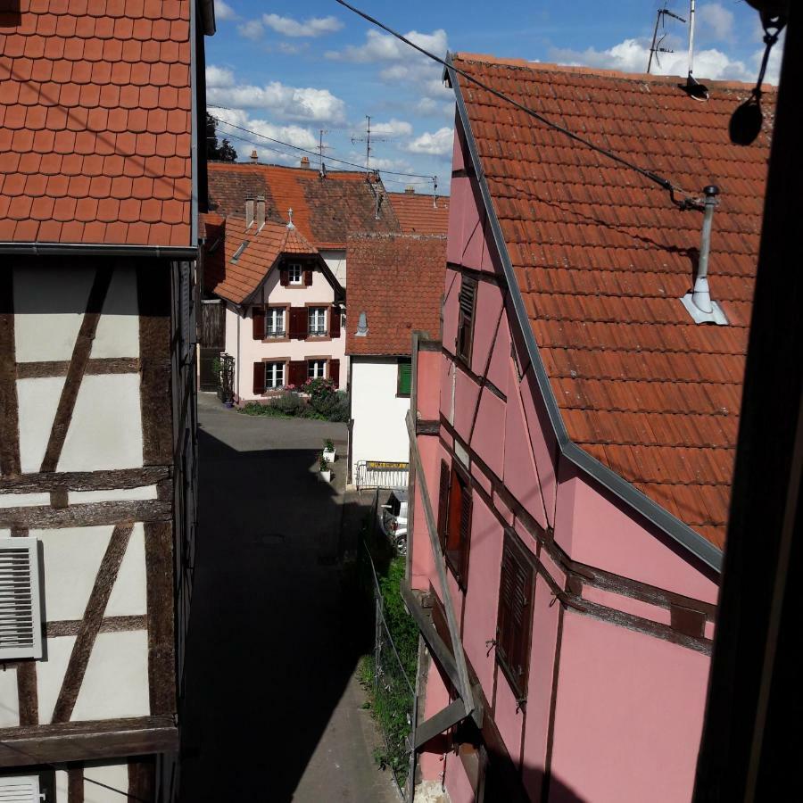 Comme Une Tour Dans Le Centre Historique Bouxwiller  Exterior photo